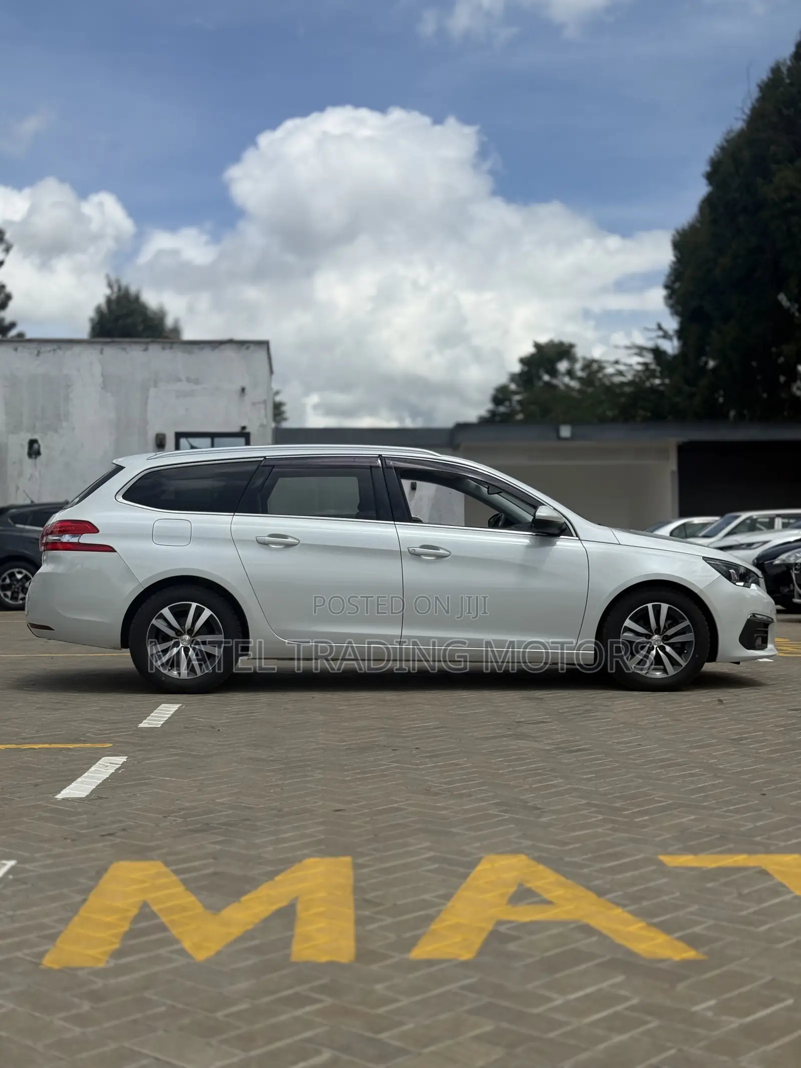 Peugeot 308 2019 White