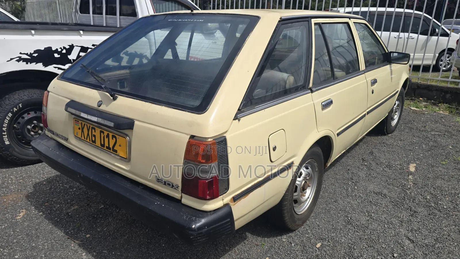 Nissan Sunny 1976 Pearl