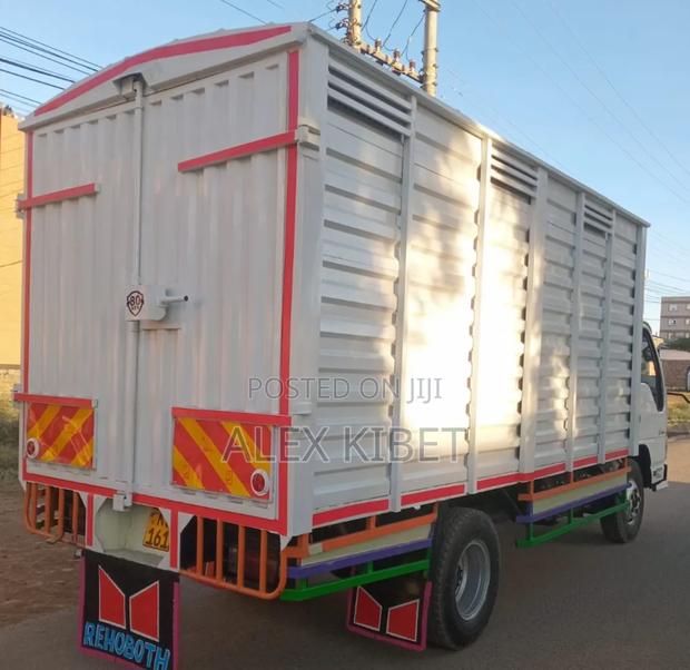 Iisuzu NKR - thumbnail 7
