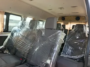 Nissan Caravan (Urvan) 2020 Silver