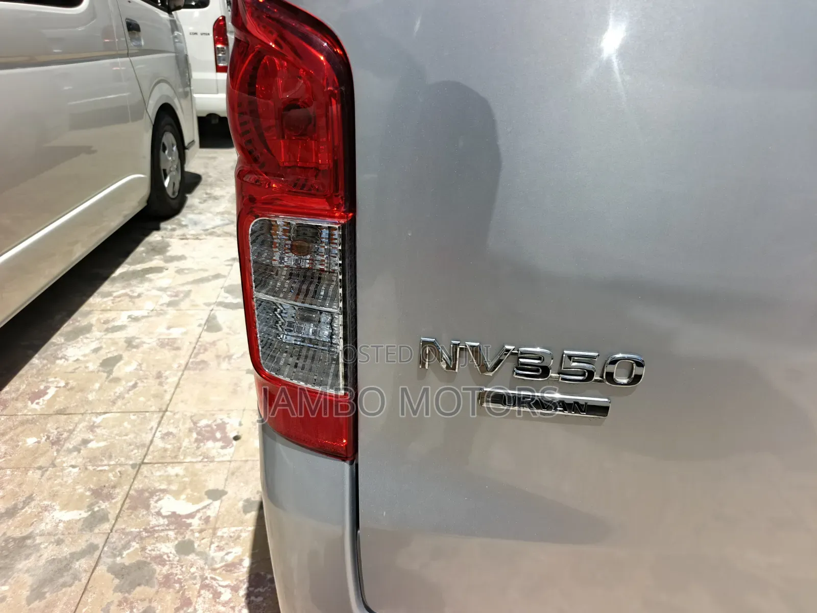 Nissan Caravan (Urvan) 2020 Silver