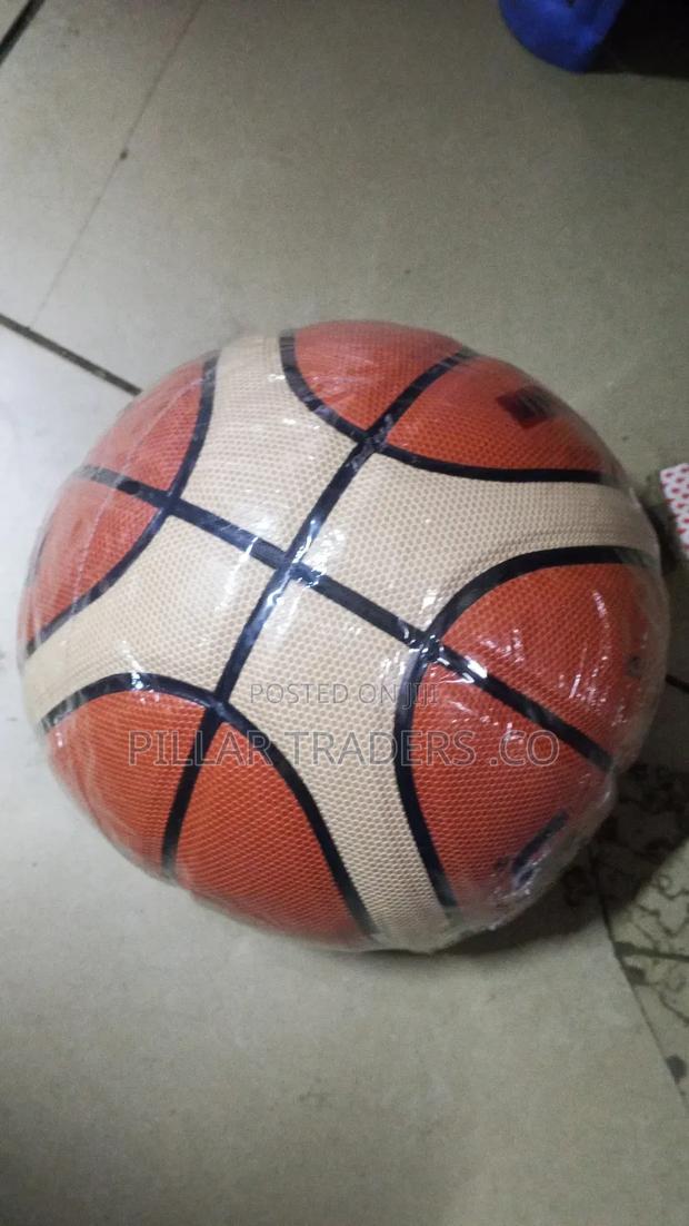 Molten Basketball Gg7