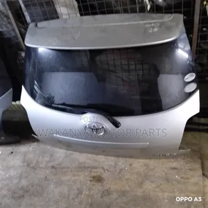 Toyota Auris 2008 Tailgate/Boot, Ex Japan Original Motor Part