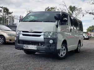 Toyota HiAce 2014 White