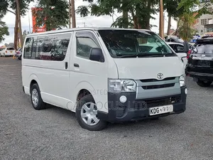 Toyota HiAce 2014 White