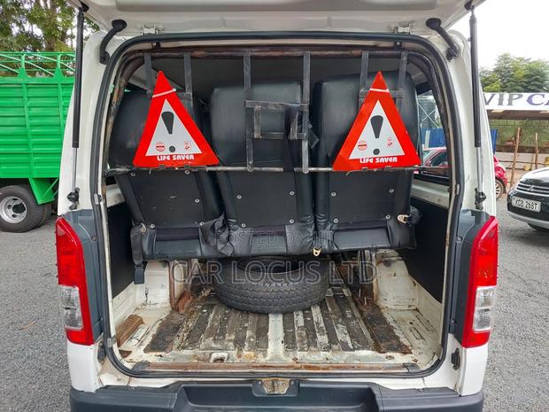 Toyota HiAce 2014 White - thumbnail 6