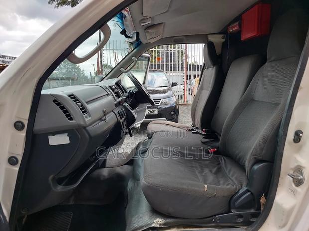 Toyota HiAce 2014 White - thumbnail 12