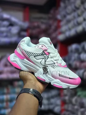 Ladies New Balance 2000r Pink Sneakers