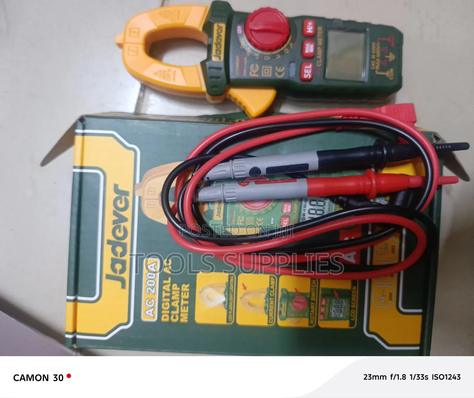 Digital Ac Clamp Meter