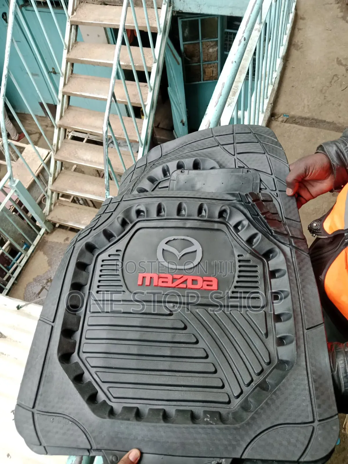 Mazda Deep Dish Style for Edge_edge Coverage and Nonslip Backing