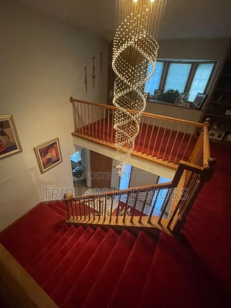 Fit Your Staircase With Sleek Wall-to-Wall Carpet