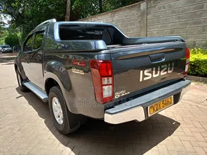 Isuzu D-MAX 2018 Gray
