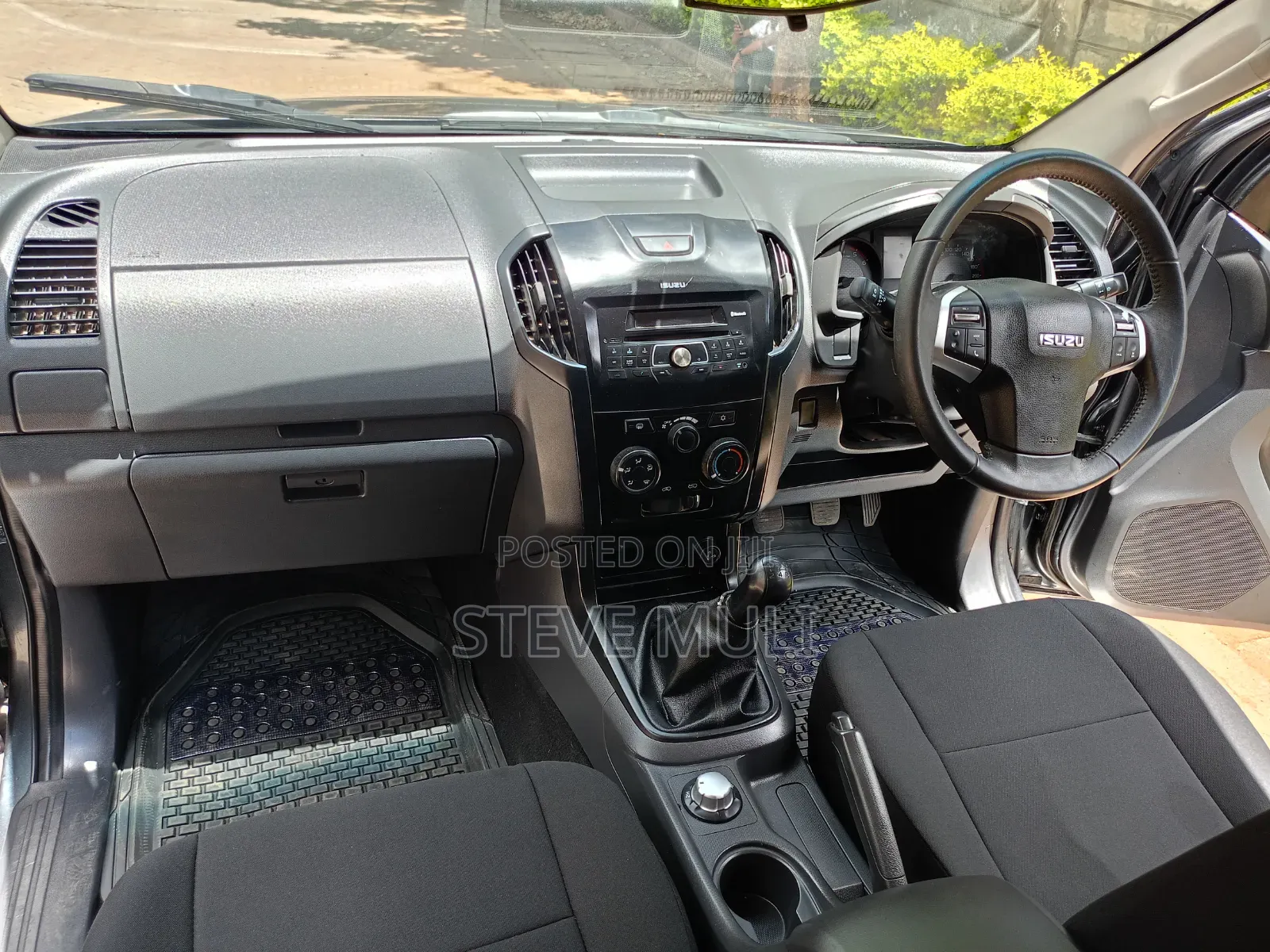 Isuzu D-MAX 2018 Gray