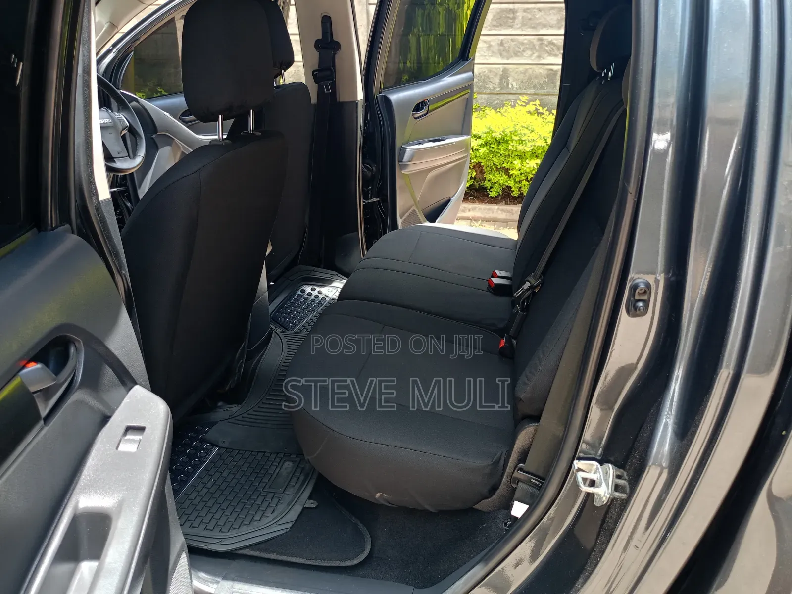 Isuzu D-MAX 2018 Gray