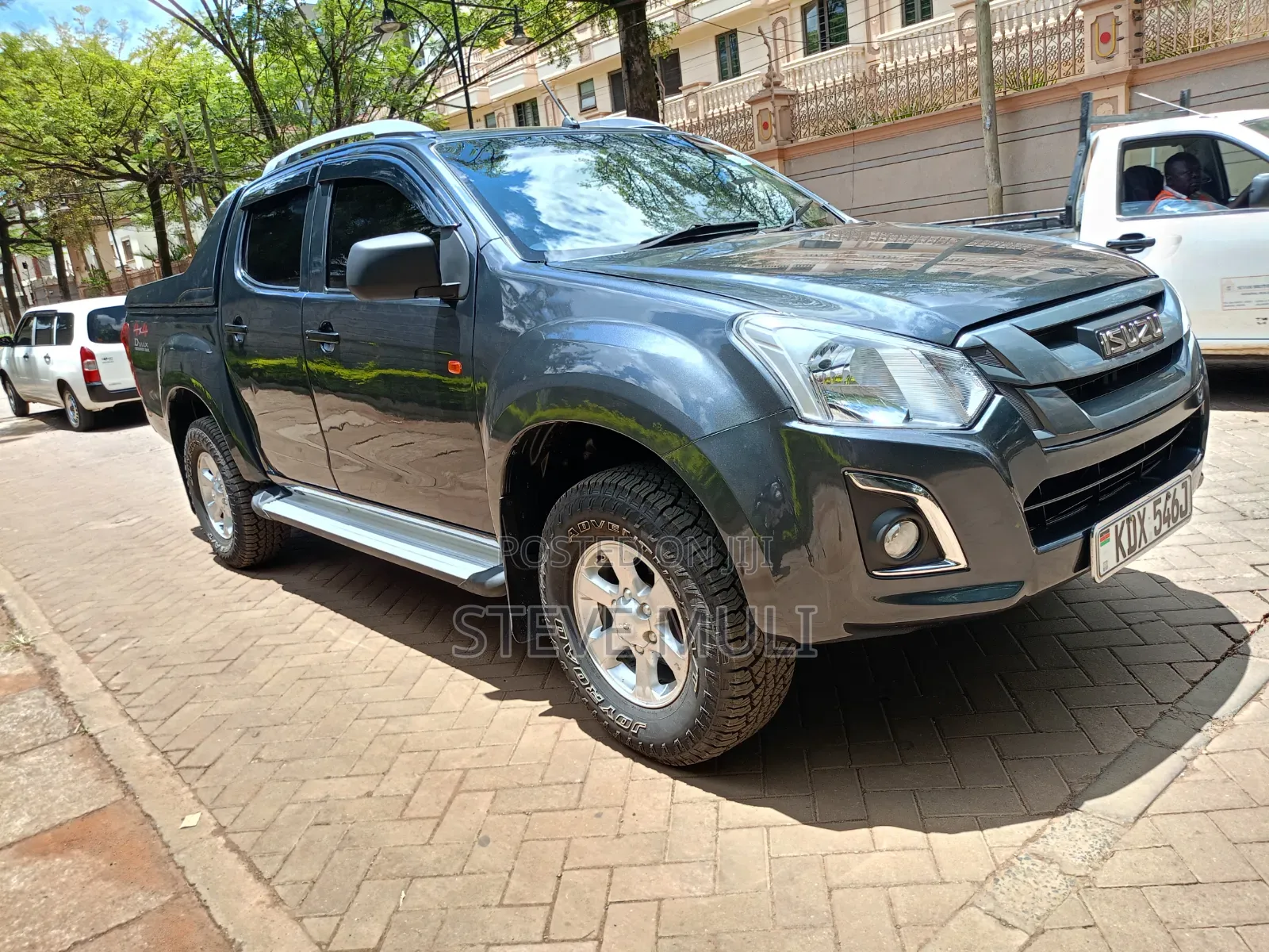 Isuzu D-MAX 2018 Gray