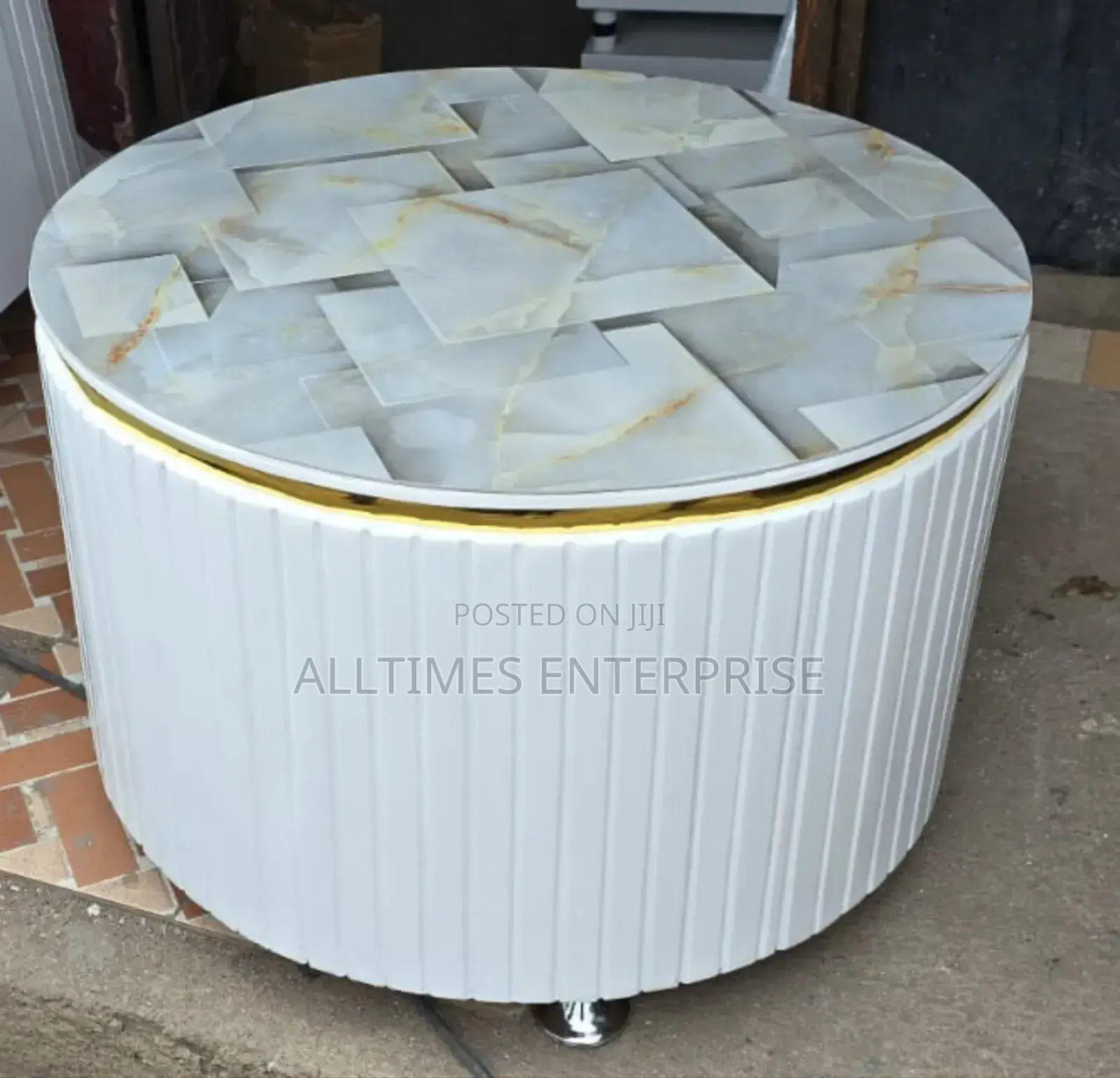 White Executive Modern Round Coffee Table