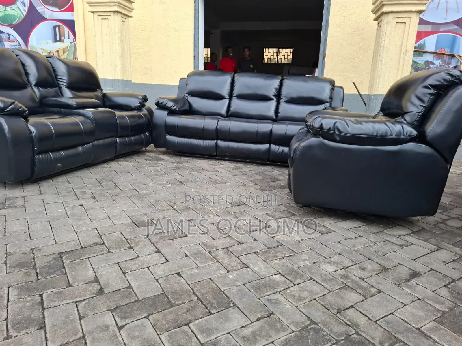 Recliner Seat