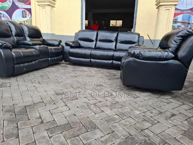 Recliner Seat