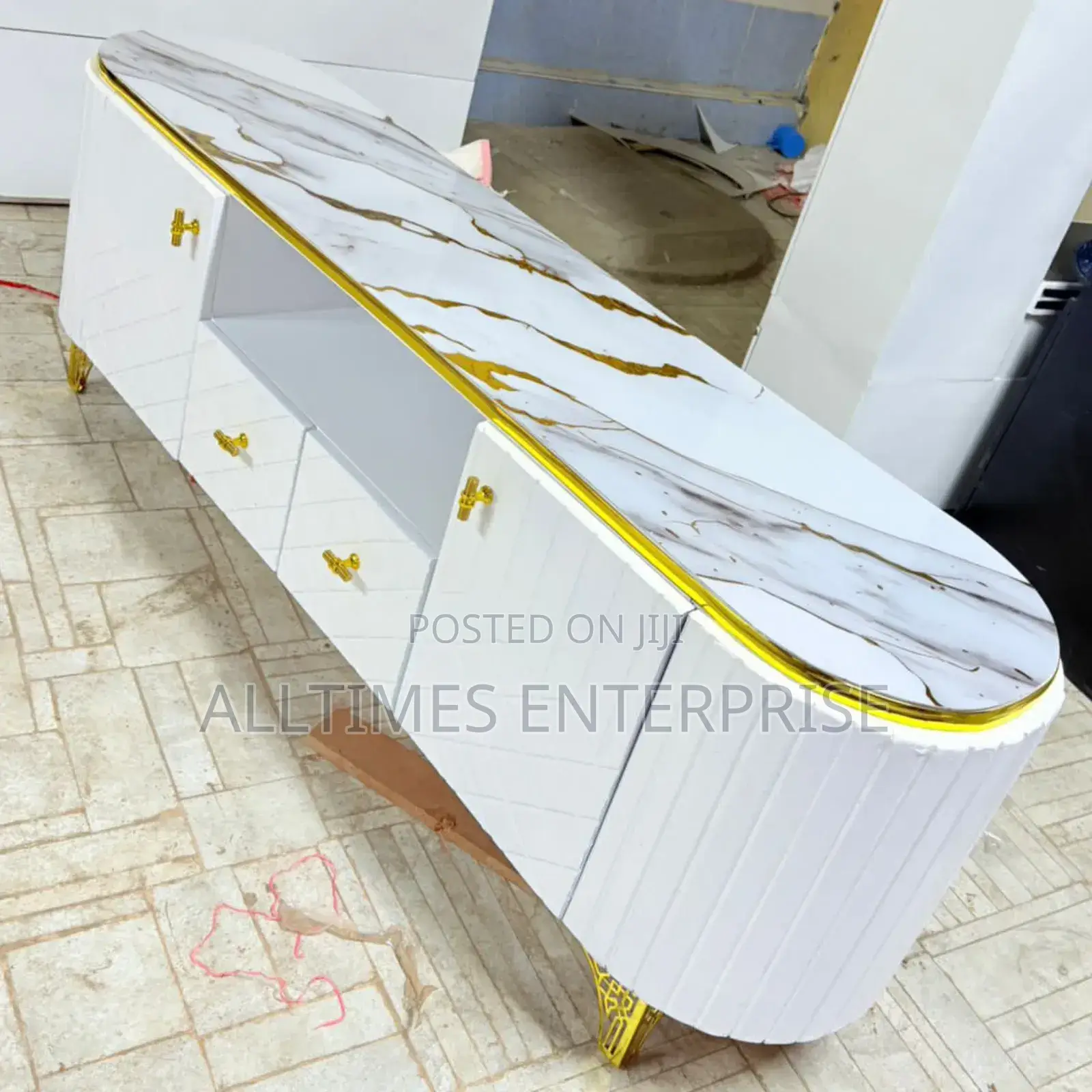 6 FTS Modern Executive Tv Stand