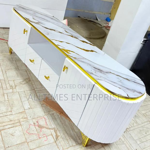 6 FTS Modern Executive Tv Stand