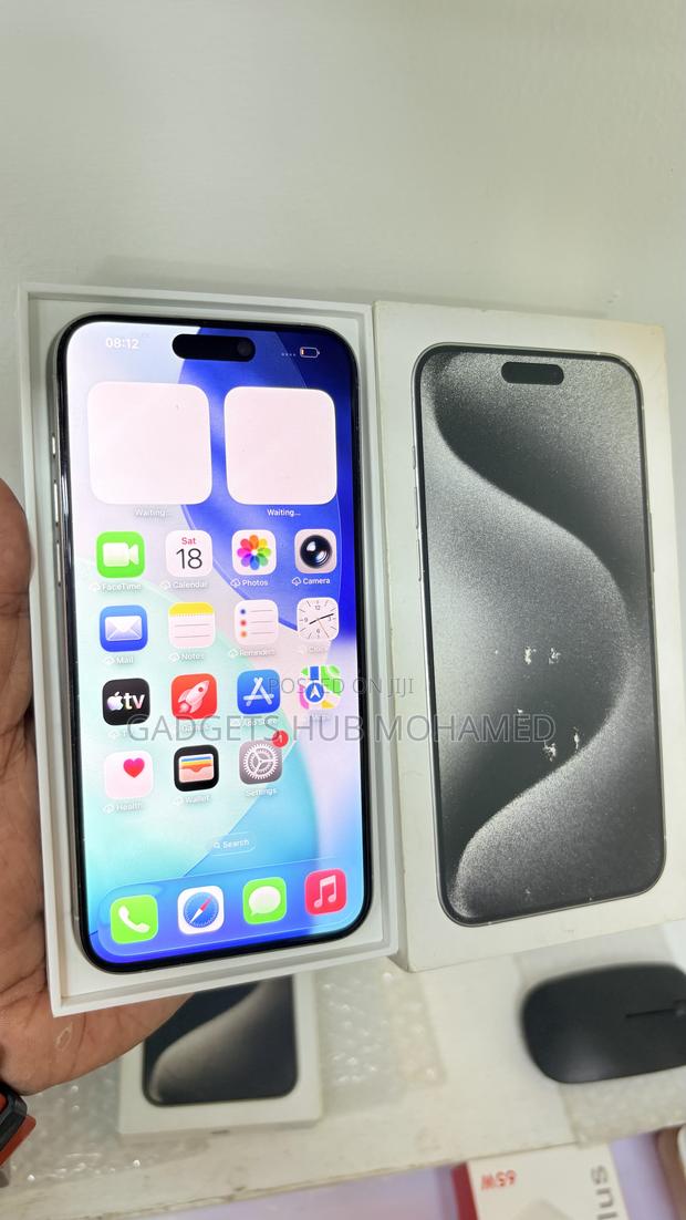 Apple iPhone 15 Pro Max 256 GB White - thumbnail 3