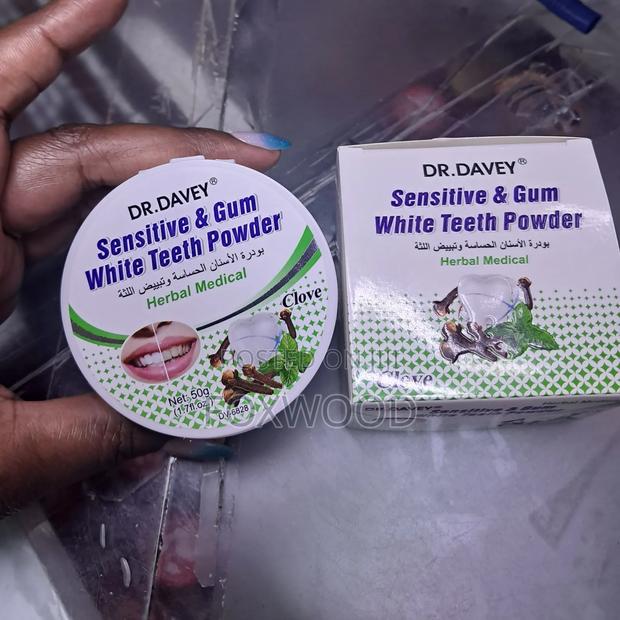 Davey Sensitive Gum White Teeth Powder. - thumbnail 3