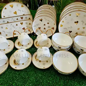 32 Pieces Gold Rimmed High Quality Dinner Set