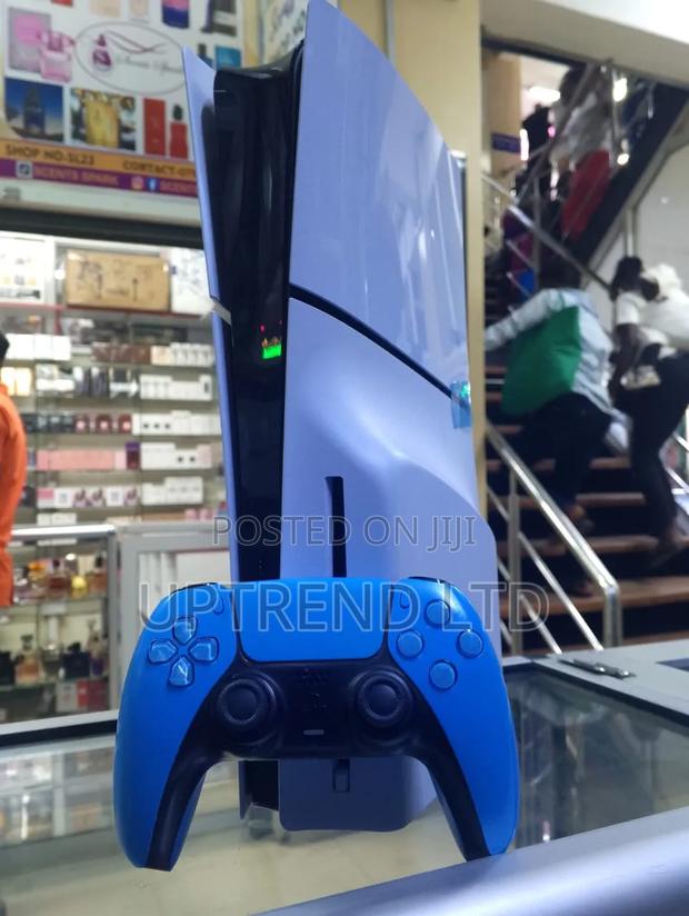  Authentic Us Ps5 Console With One Pad - Immaculate Condition - - main view