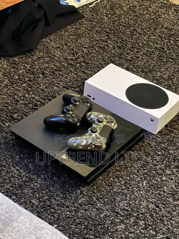  Ps4 Standard Jet Black + 2 Controllers | Clean Ready to Play! 