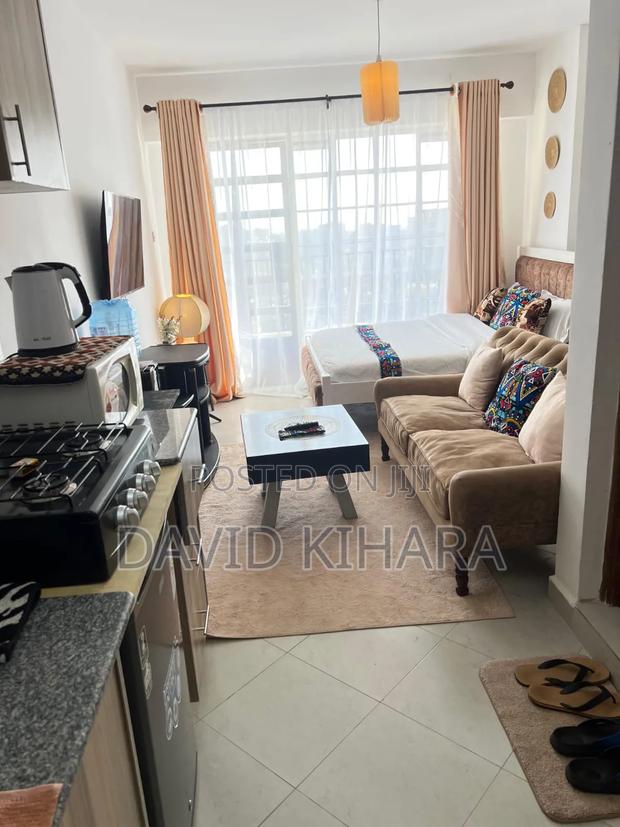 Studio Airbnb in Parklands Close to 1st Avenue