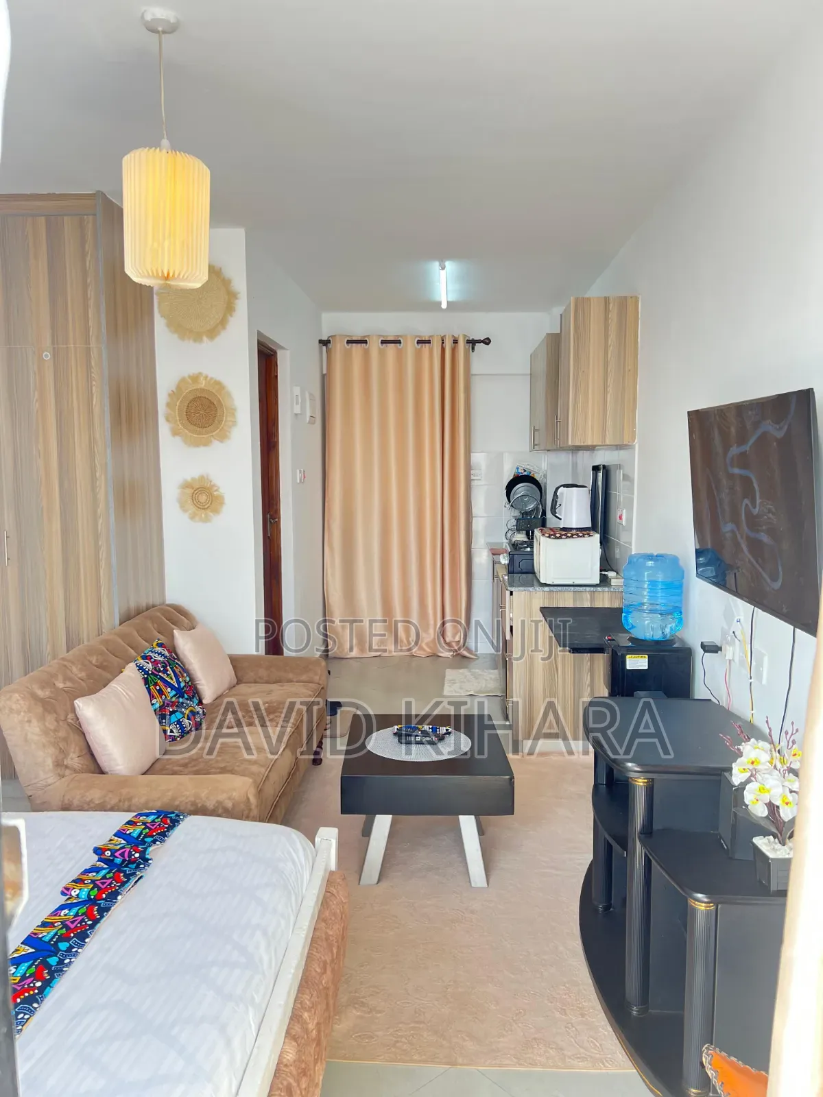 Studio Airbnb in Parklands Close to 1st Avenue