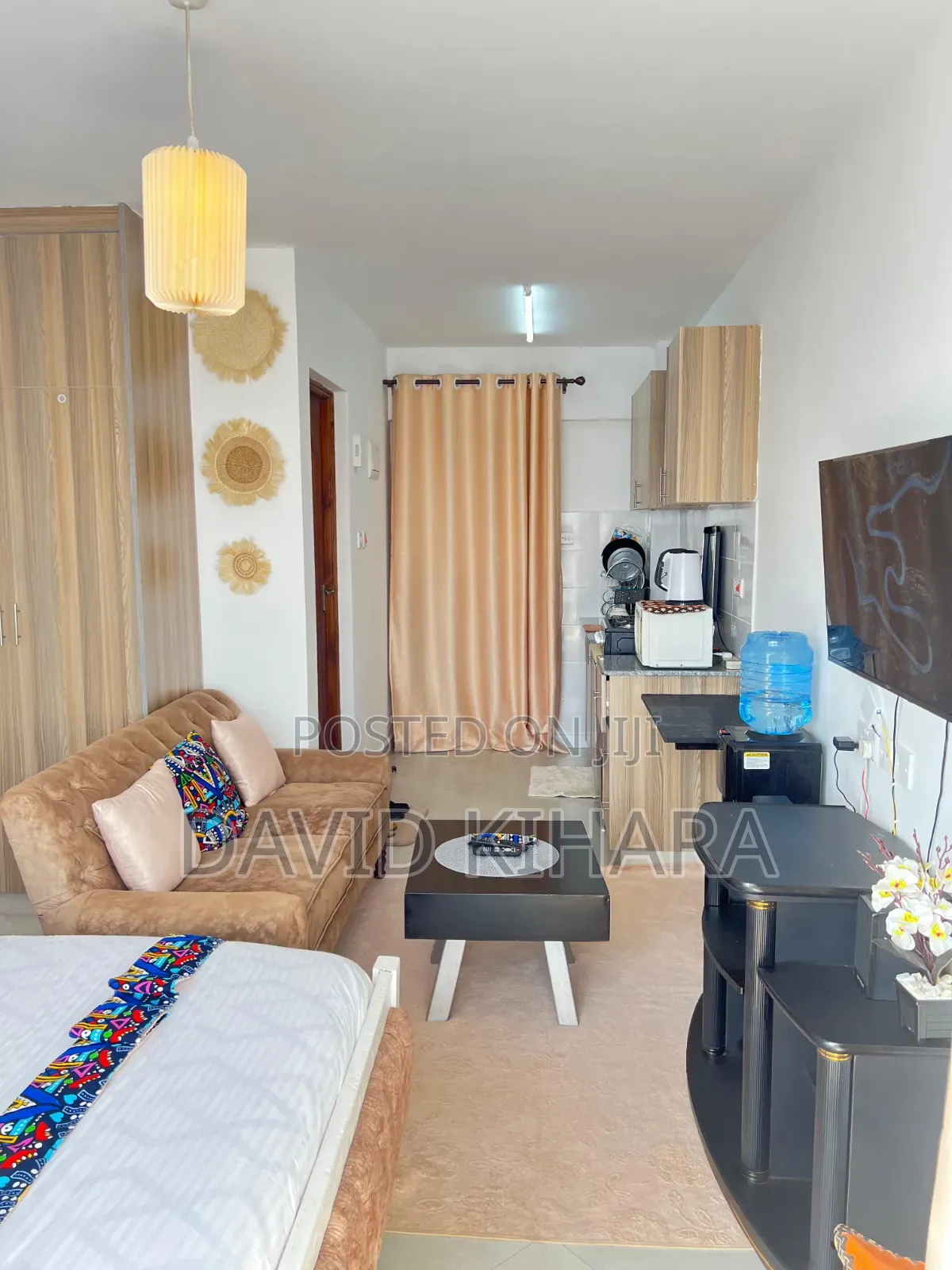 Studio Airbnb in Parklands Close to 1st Avenue