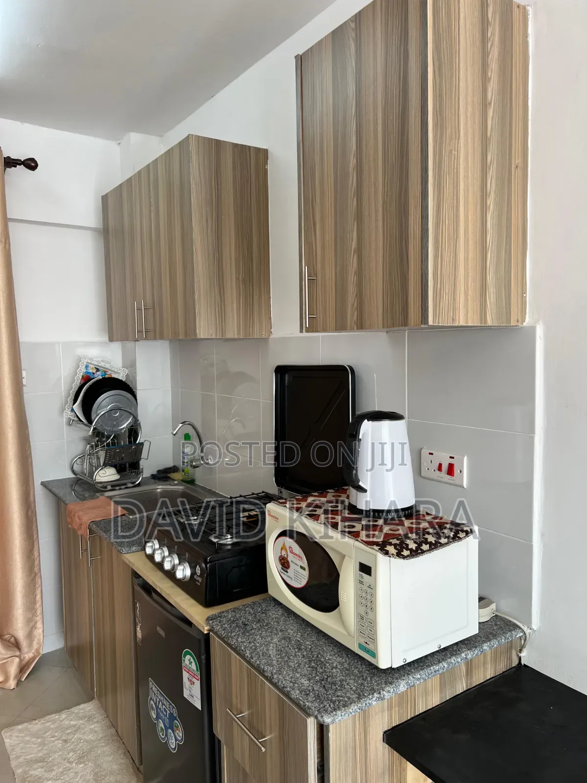 Studio Airbnb in Parklands Close to 1st Avenue