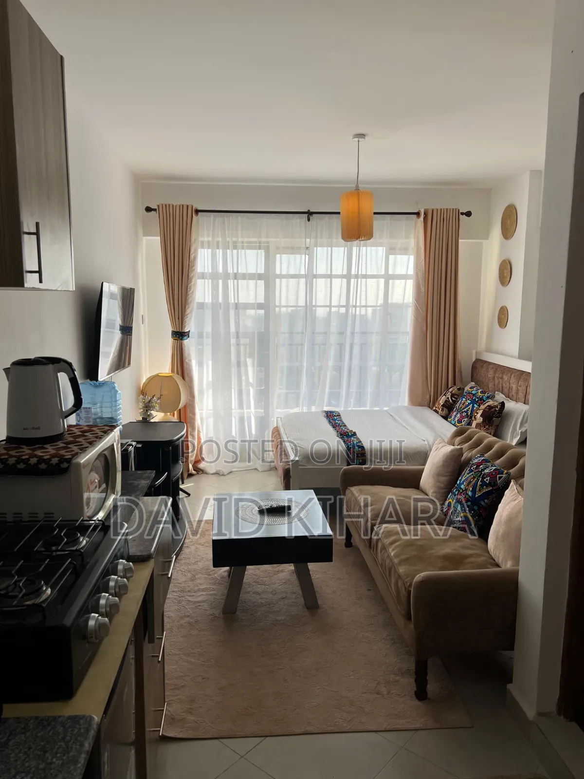 Studio Airbnb in Parklands Close to 1st Avenue