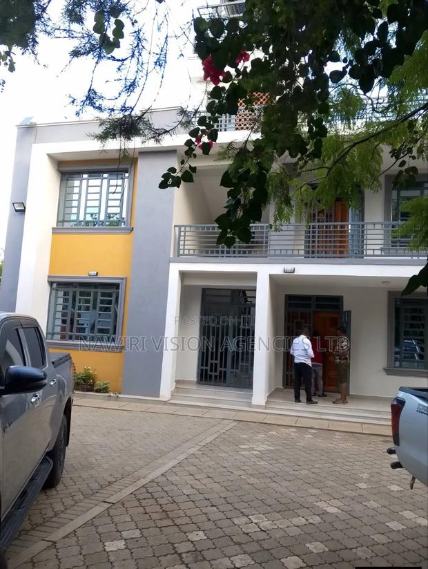 3bdrm Duplex in Fahari, Junction/Benedicta for rent