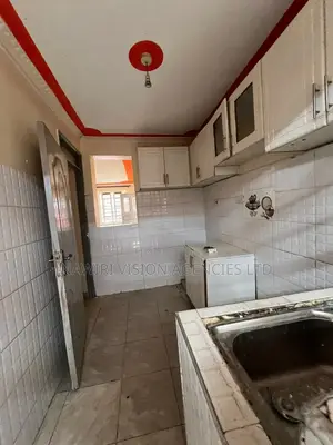 3bdrm Apartment in Komarock Modern, Junction/Benedicta for rent