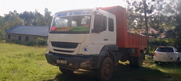 Mitsubishi Fuso Tipper 2018 White
