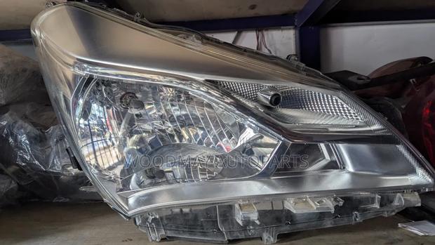 Toyota Vitz Headlight Non Xenon 301 - main view