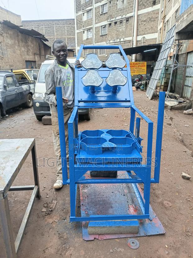 Cubro Mould Machine - thumbnail 2