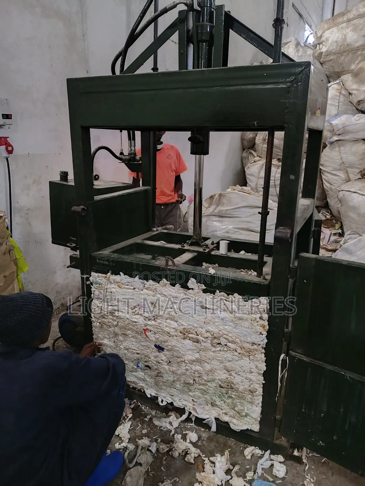 Plastic Baler Machine