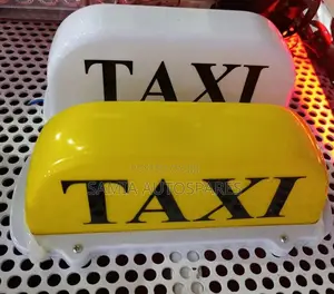 Taxi Lamp Yellow / White