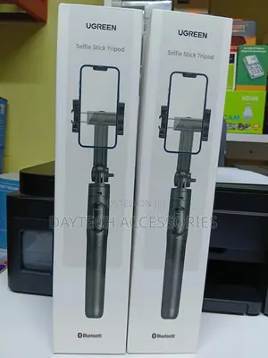 Ugreen Lp586 Selfie Stick Tripod With Bluetooth Remote - Black