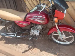 Bajaj Boxer 2017 Red