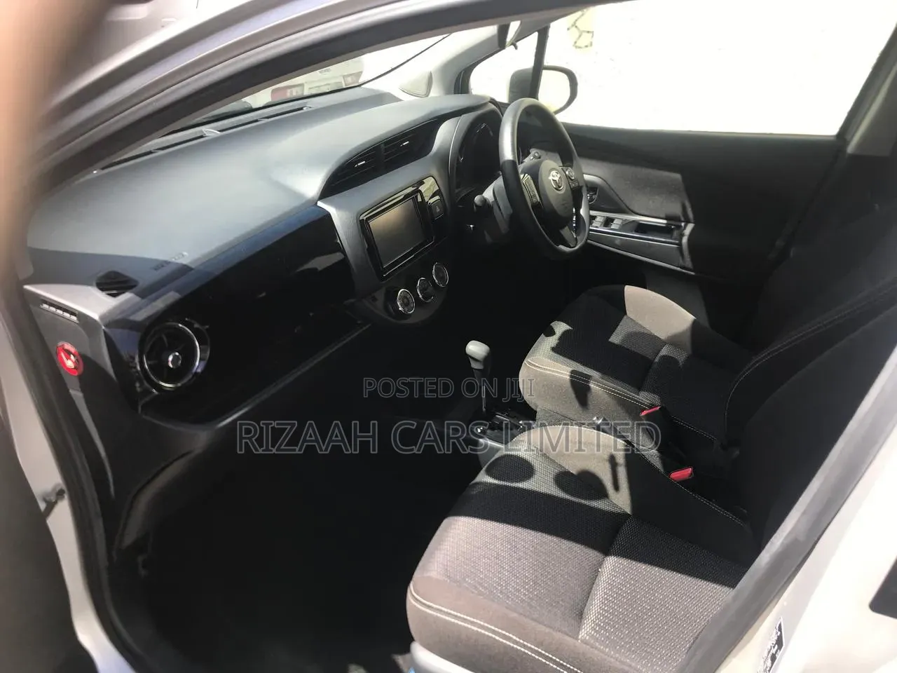Toyota Vitz 2019 Silver