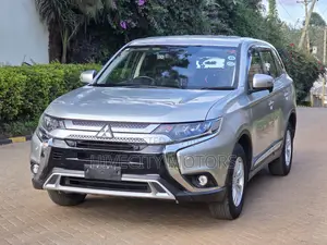 Mitsubishi Outlander 2020 Silver