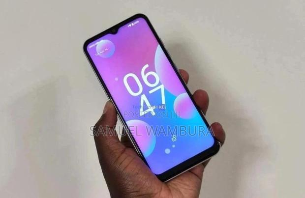 Neon Ultra 32 GB Purple