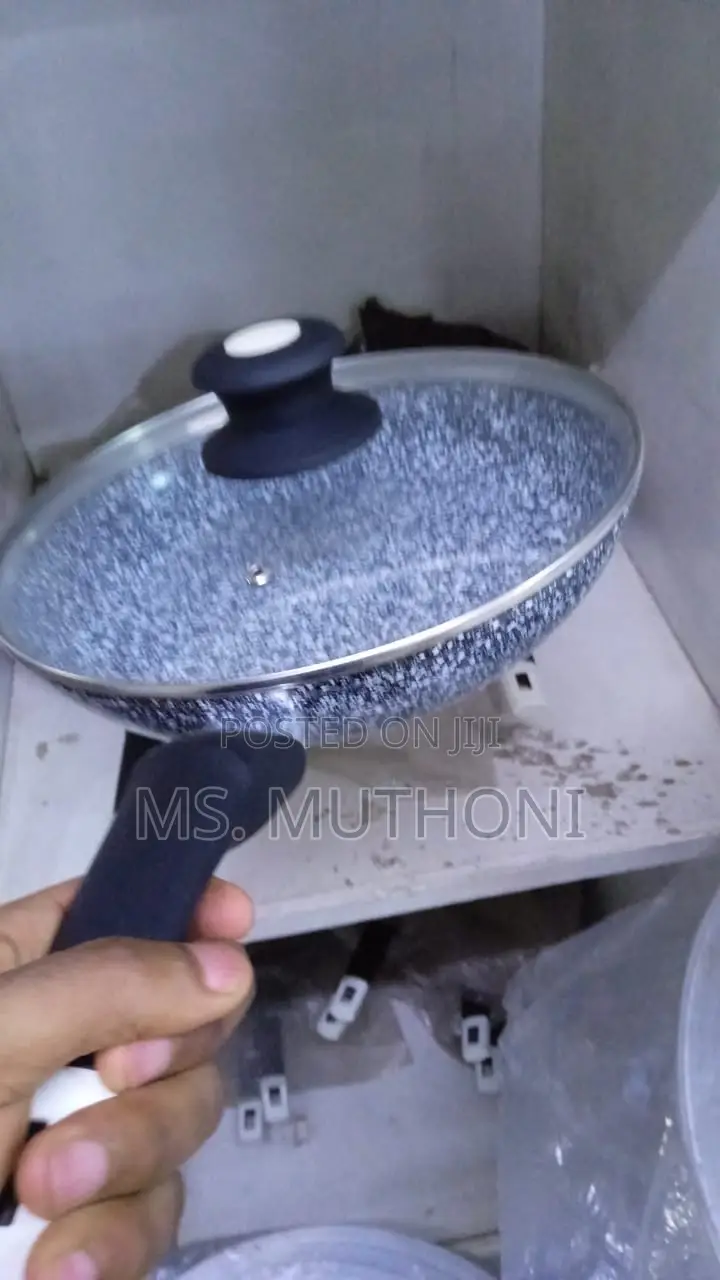Uken Ceramic Nonstick Pan( With Lid) 26 28 Cm
