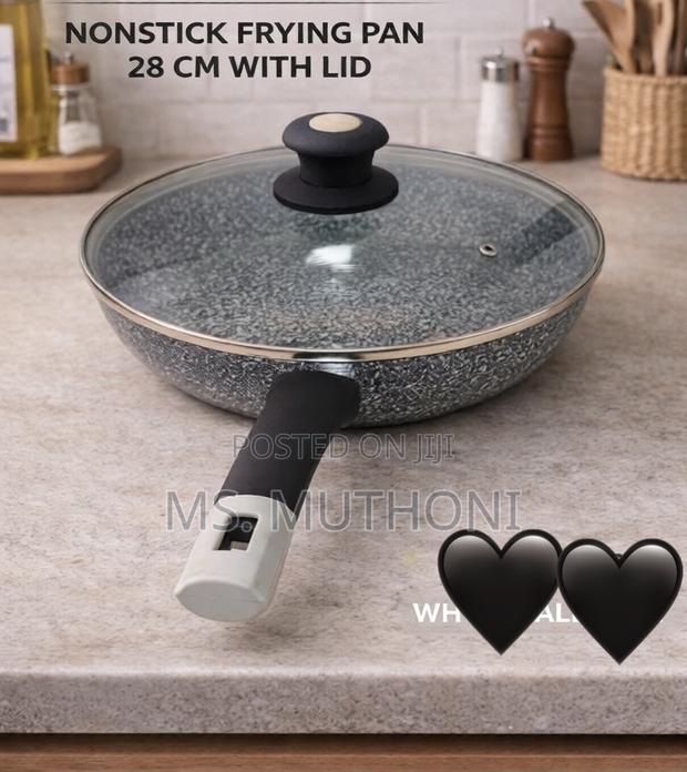 Uken Ceramic Nonstick Pan( With Lid) 26 28 Cm - main view