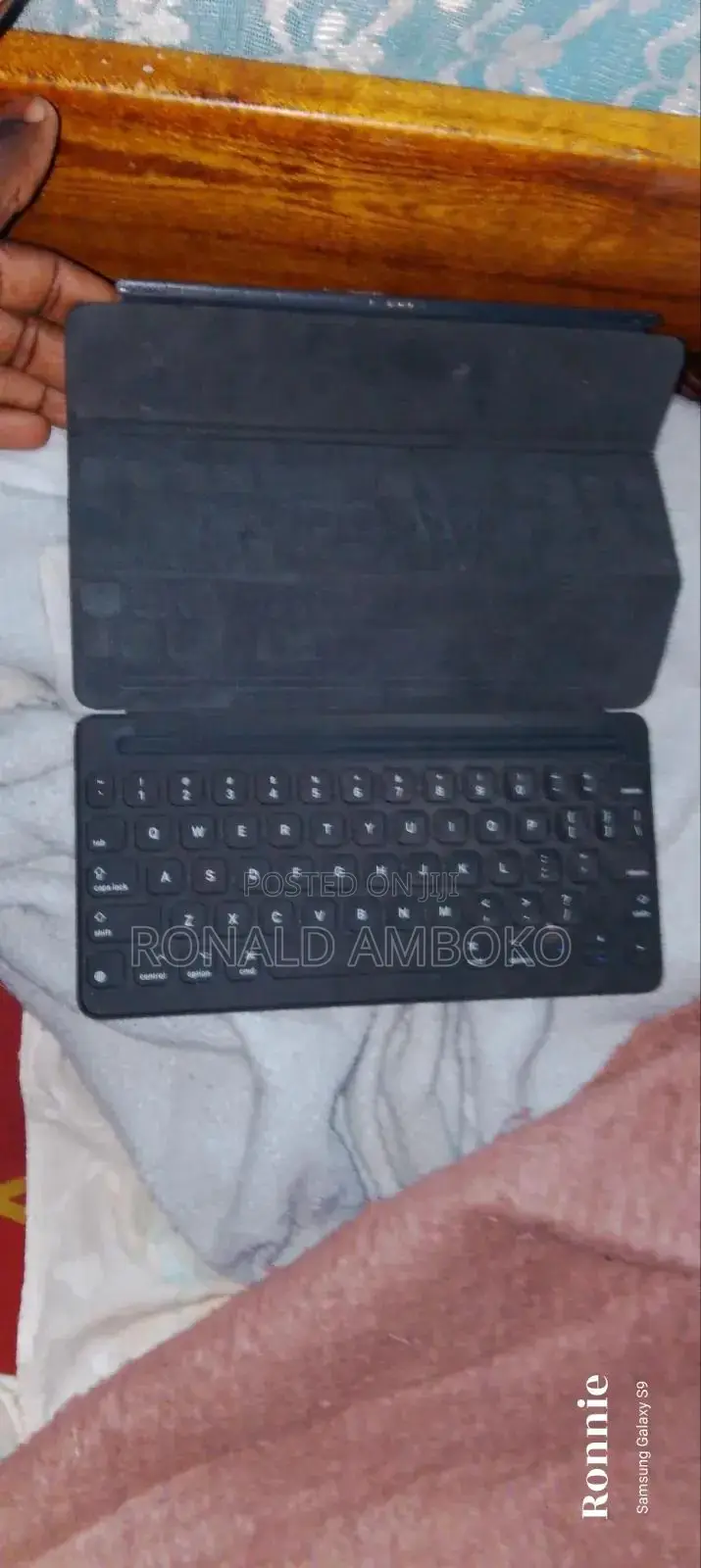 Smart Apple Keyboard Folio