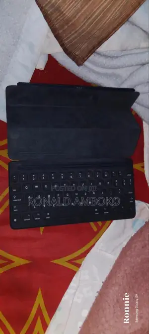 Smart Apple Keyboard Folio
